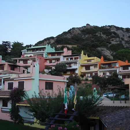 Hotel apartamentowy Rena Bianca Baja Sardinia