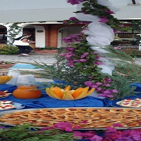 Hotel apartamentowy Rena Bianca 5*