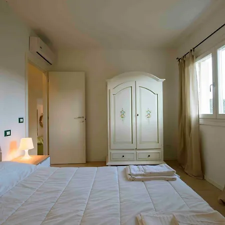 Hotel apartamentowy Rena Bianca Baja Sardinia